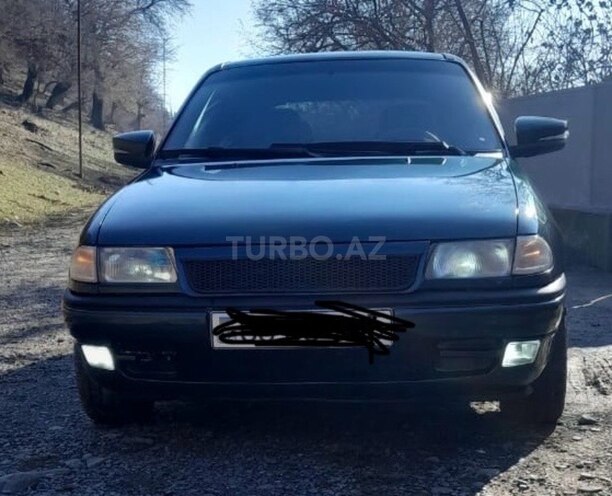 Opel Astra 1998, 200,000 km - 1.6 l - Balakən