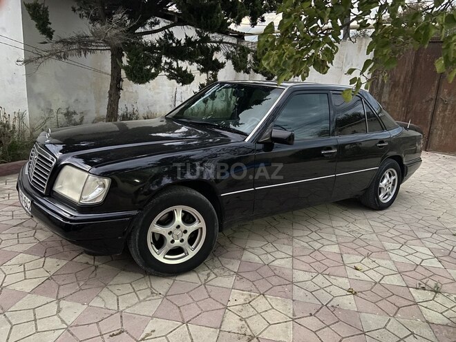 Mercedes E 200 1995, 526,000 km - 2.0 l - Bakı