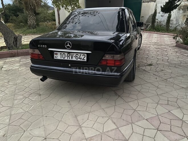 Mercedes E 200 1995, 526,000 km - 2.0 l - Bakı