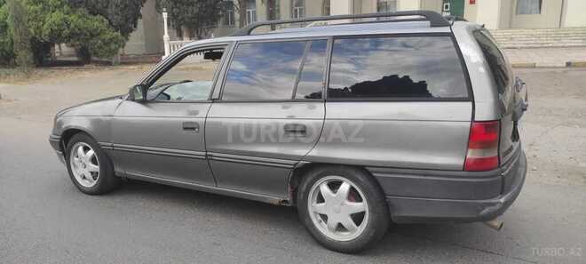 Opel Astra 1993, 580,252 km - 1.8 l - Gəncə