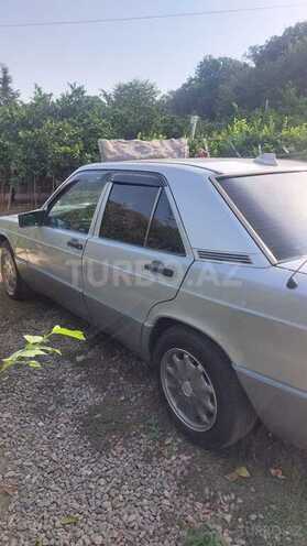 Mercedes 190 1991, 759,000 km - 2.0 l - Astara