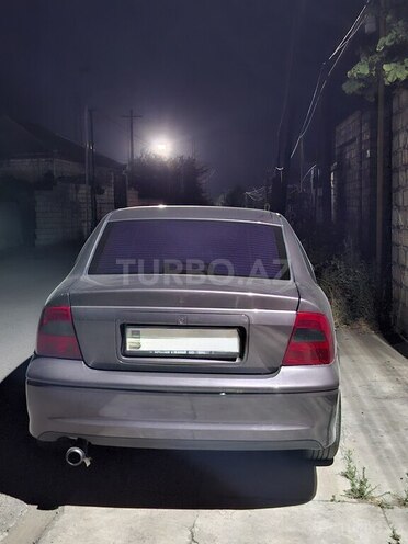 Opel Vectra 1996, 330,000 km - 1.6 l - Ağstafa