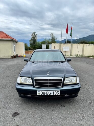 Mercedes C 180 1998, 220,000 km - 1.8 l - Zaqatala