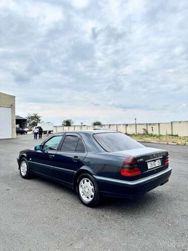 Mercedes C 180 1998, 220,000 km - 1.8 l - Zaqatala