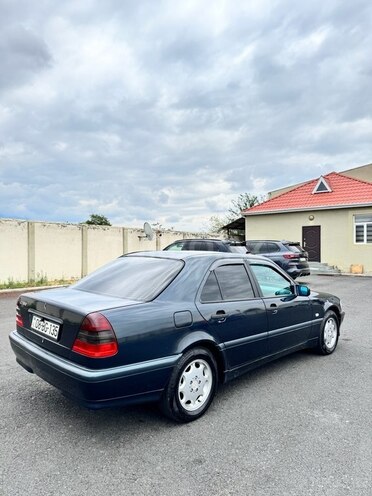 Mercedes C 180 1998, 220,000 km - 1.8 l - Zaqatala