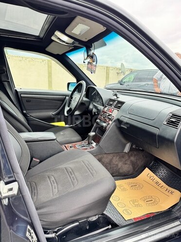Mercedes C 180 1998, 220,000 km - 1.8 l - Zaqatala