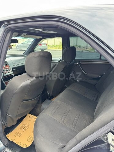 Mercedes C 180 1998, 220,000 km - 1.8 l - Zaqatala