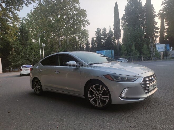 Hyundai Elantra 2016, 207,605 km - 2.0 l - Mingəçevir