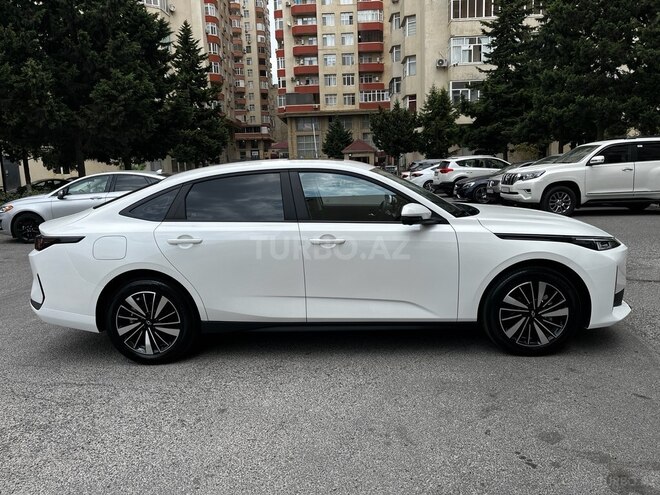 Changan Qiyuan A05 2024, 7,600 km - 1.5 л - Bakı