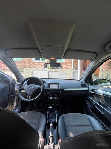 Opel Astra 2009, 237,000 km - 1.3 l - Balakən