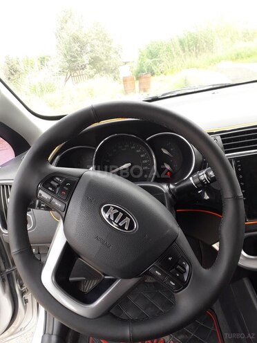 Kia Rio 2016, 200,000 km - 1.6 l - Saatlı