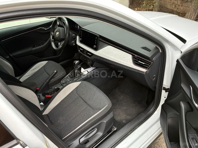 Skoda Kamiq 2024, 23,000 km - 1.0 l - Bakı