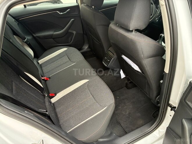 Skoda Kamiq 2024, 23,000 km - 1.0 l - Bakı