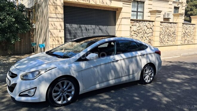 Hyundai i40 2013, 300,000 km - 2.0 l - Bakı