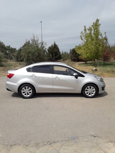 Kia Rio 2016, 200,000 km - 1.6 l - Saatlı