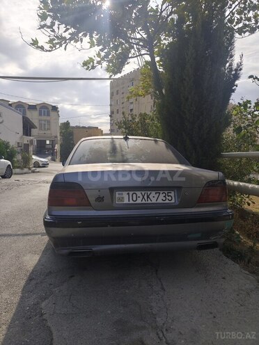 BMW 735 1998, 298,569 km - 3.5 l - Bakı