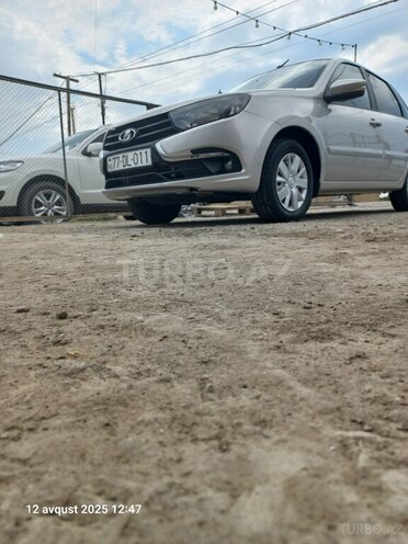 LADA (VAZ) Granta 2018, 100,000 km - 1.6 l - Salyan