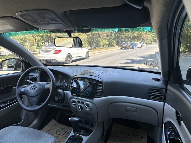 Hyundai Accent 2009, 296,000 km - 1.4 л - Bakı