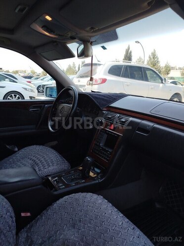 Mercedes E 240 1998, 330,000 km - 2.4 l - Bakı