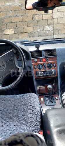 Mercedes C 250 1997, 285,000 km - 2.5 л - Bakı