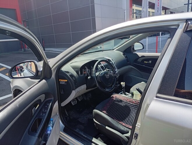 Kia Ceed 2008, 280,000 km - 1.6 л - Bakı
