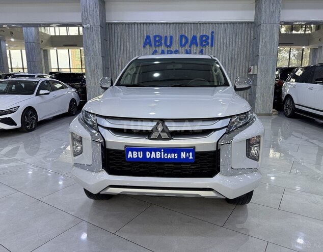 Mitsubishi L200 2020, 53,000 km - 2.4 l - Bakı