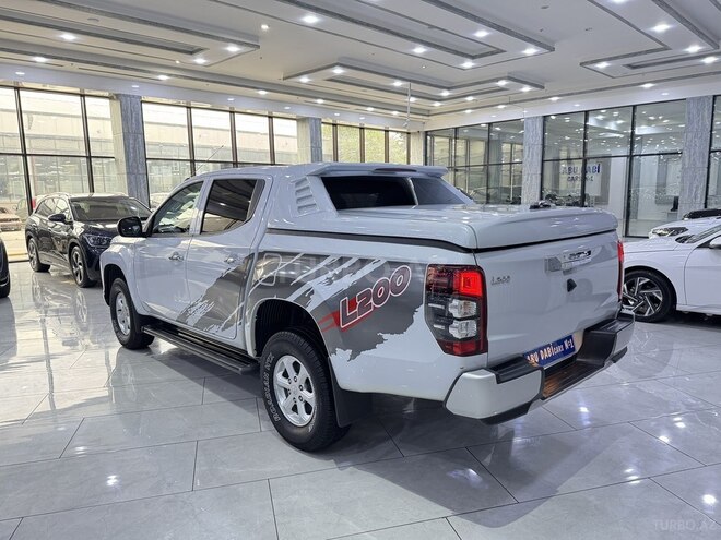 Mitsubishi L200 2020, 53,000 km - 2.4 l - Bakı