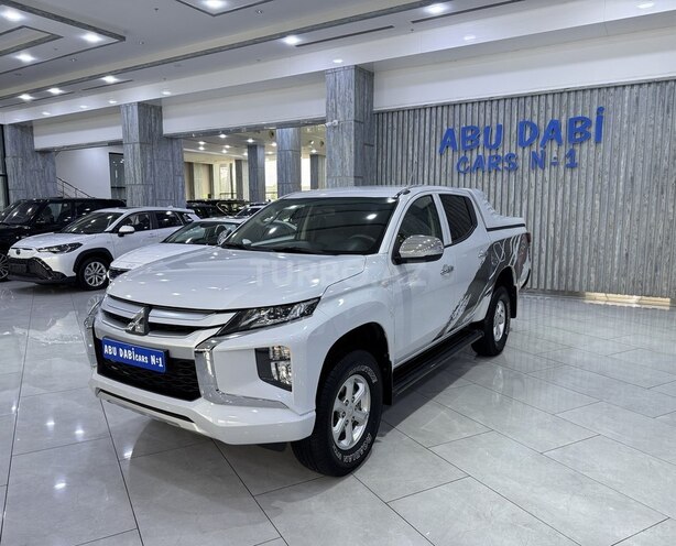 Mitsubishi L200 2020, 53,000 km - 2.4 l - Bakı