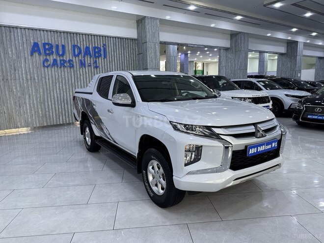 Mitsubishi L200 2020, 53,000 km - 2.4 l - Bakı