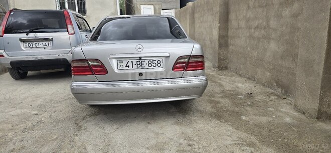 Mercedes E 270 2000, 500,000 km - 2.7 l - Bakı