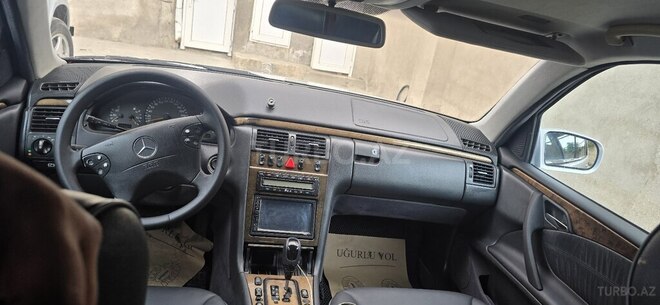 Mercedes E 270 2000, 500,000 km - 2.7 l - Bakı