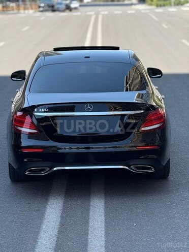 Mercedes E 300 2018, 128,000 km - 2.0 l - Bakı