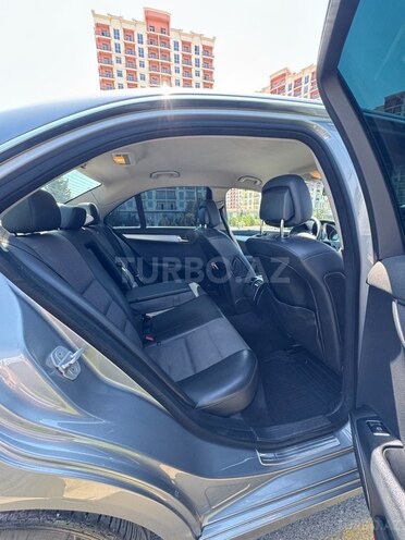 Mercedes C 200 d 2010, 224,000 km - 2.2 l - Bakı