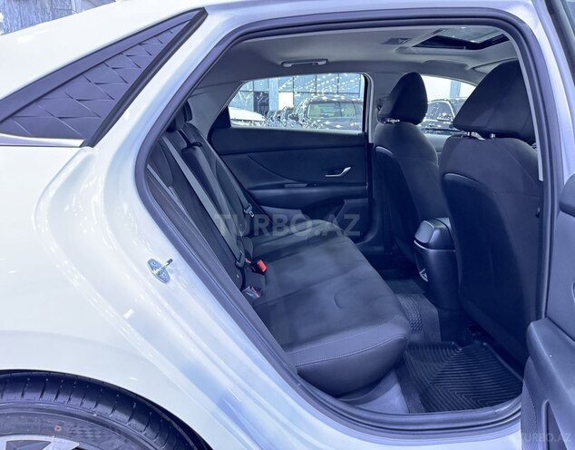Hyundai Elantra 2024, 34,700 km - 1.6 л - Bakı