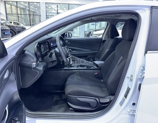 Hyundai Elantra 2024, 34,700 km - 1.6 л - Bakı