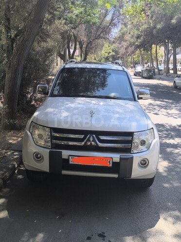 Mitsubishi Pajero 2007, 207,143 km - 3.0 l - Bakı
