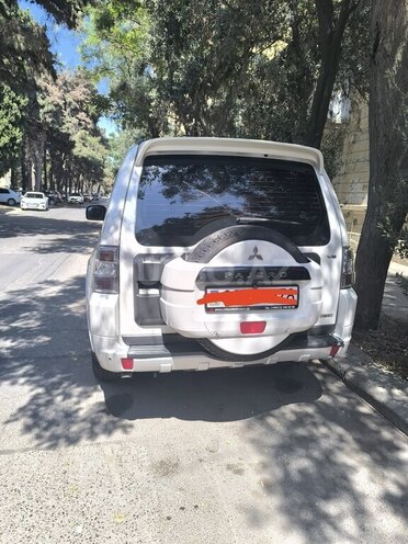 Mitsubishi Pajero 2007, 207,143 km - 3.0 l - Bakı
