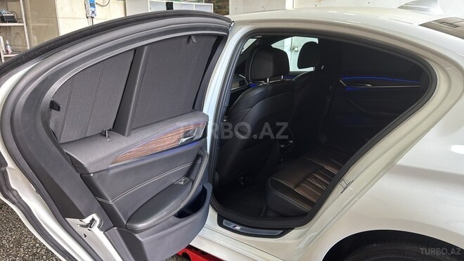 BMW 520 2017, 173,000 km - 2.0 l - Bakı