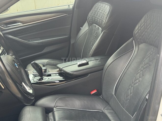 BMW 520 2017, 173,000 km - 2.0 l - Bakı