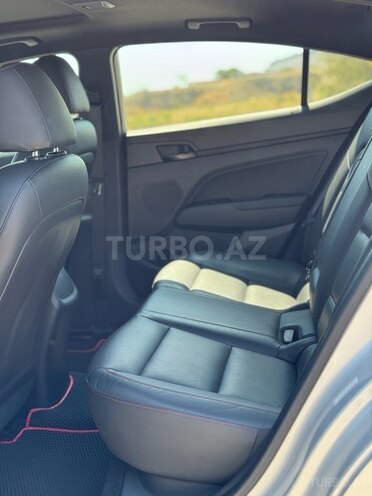 Hyundai Elantra 2018, 101,000 km - 1.6 l - Bakı