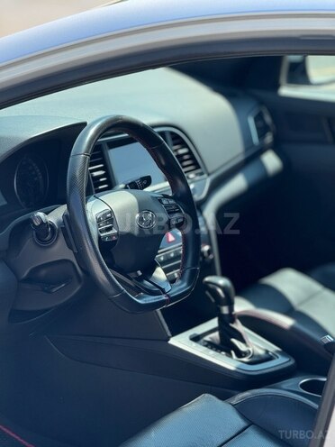 Hyundai Elantra 2018, 101,000 km - 1.6 l - Bakı