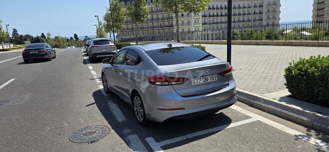 Hyundai Elantra 2016, 72,420 km - 2.0 l - Bakı
