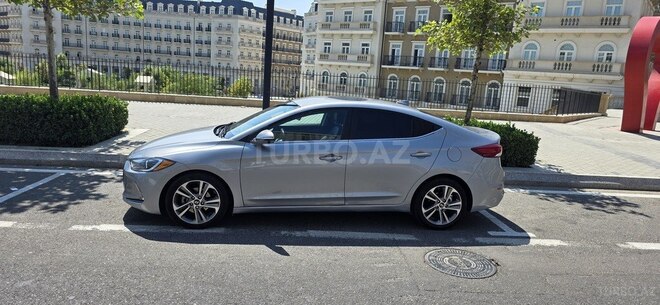 Hyundai Elantra 2016, 72,420 km - 2.0 l - Bakı