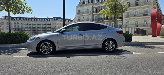 Hyundai Elantra 2016, 72,420 km - 2.0 l - Bakı