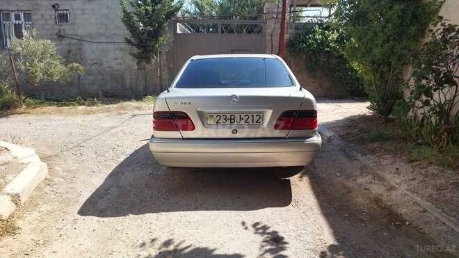 Mercedes E 280 1996, 390,000 km - 2.8 l - Bakı