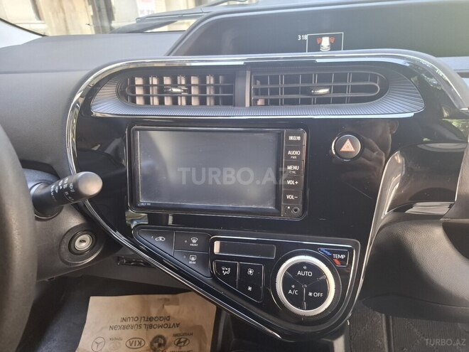 Toyota Aqua 2020, 129,700 km - 1.5 l - Bakı