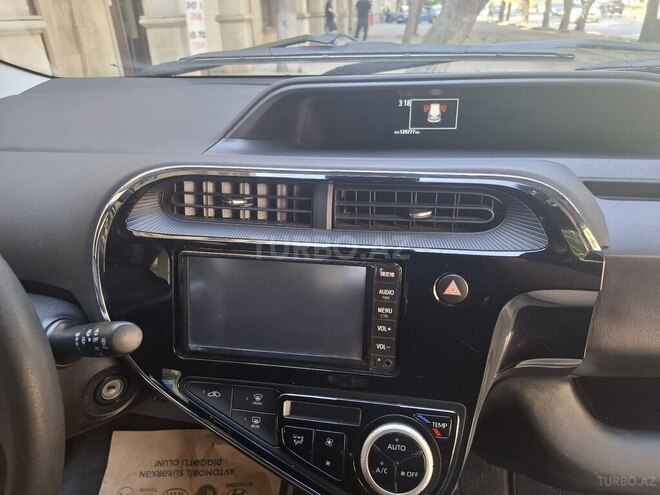Toyota Aqua 2020, 129,700 km - 1.5 l - Bakı