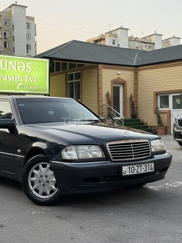 Mercedes C 180 1998, 318,000 km - 1.8 л - Bakı