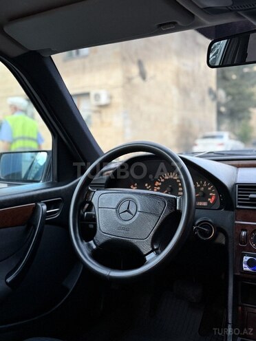 Mercedes C 180 1998, 318,000 km - 1.8 л - Bakı