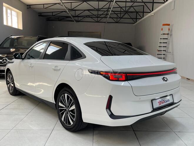 Changan Qiyuan A05 2025, 4,400 km - 1.5 л - Sumqayıt